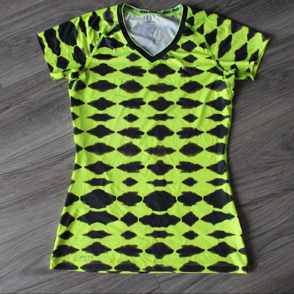 NIKE PRO DRI-FIT